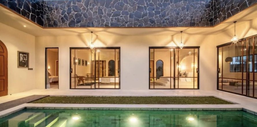 3 bedrooms Villa in Kerobokan, Badung, Bali (17255)