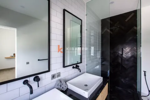 5 bedrooms Villa in Tumbak Bayuh, Mengwi, Badung, Bali (17309) 12