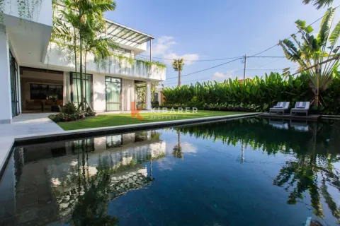 5 bedrooms Villa in Tumbak Bayuh, Mengwi, Badung, Bali (17309) 2