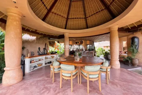 5 bedrooms Villa in Munggu, Mengwi, Badung, Bali (17304) 8