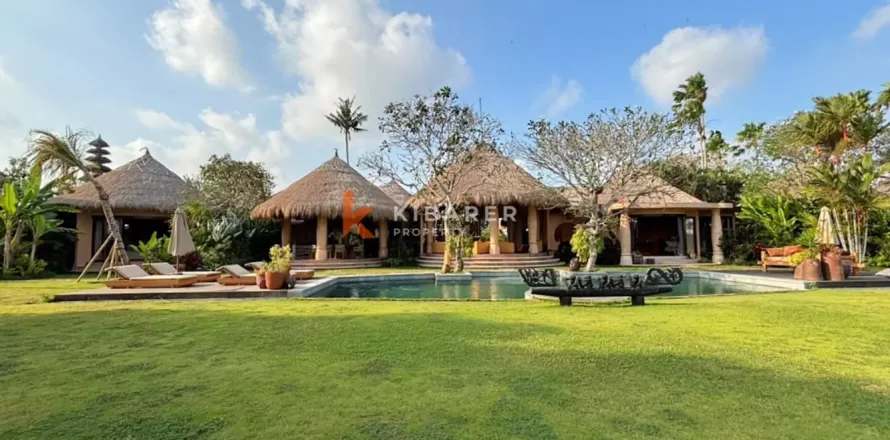 5 bedrooms Villa in Munggu, Mengwi, Badung, Bali (17304)