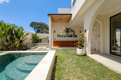 286m2 Villa in Seminyak, Badung, Bali (17562) 4