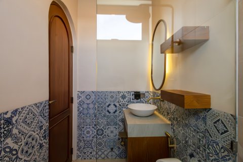 286m2 Villa in Seminyak, Badung, Bali (17562) 29