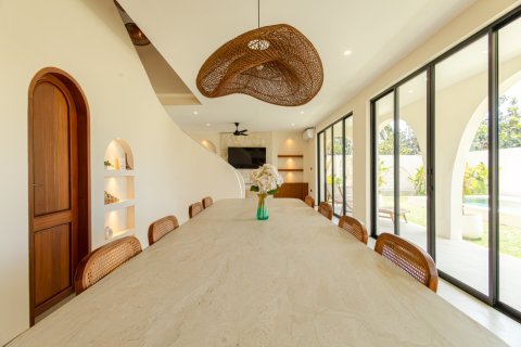 286m2 Villa in Seminyak, Badung, Bali (17562) 16