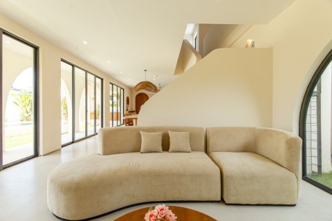 286m2 Villa in Seminyak, Badung, Bali (17562) 11
