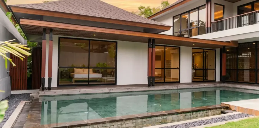 4 bedrooms Villa in Jimbaran, Badung, Bali (17332)