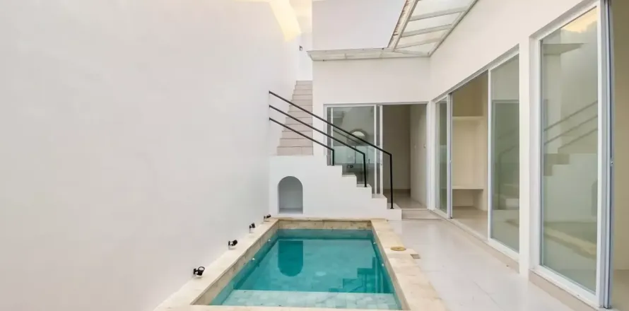 2 bedrooms Villa in Ungasan, Badung, Bali (17529)
