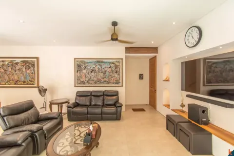 5 bedrooms Villa in Badung, Bali (17530) 14
