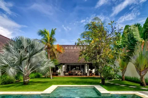 Vila 3 kamar tidur di Kerobokan, Badung, Bali (17229) 17