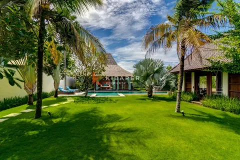 Vila 3 kamar tidur di Kerobokan, Badung, Bali (17229)