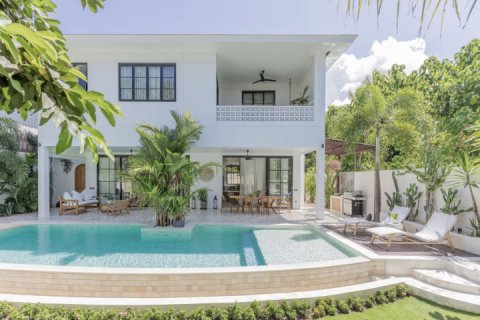 4 bedrooms Villa in South Kuta, Badung, Bali (17251)