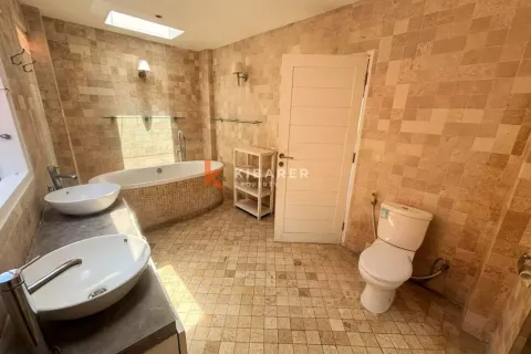 4 bedrooms Villa in Tibubeneng, Badung, Bali (17536) 8
