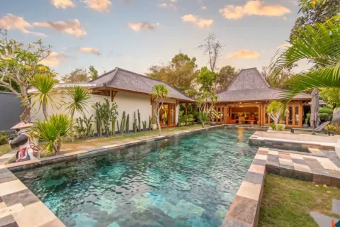4 bedrooms Villa in Ungasan, Badung, Bali (17533)