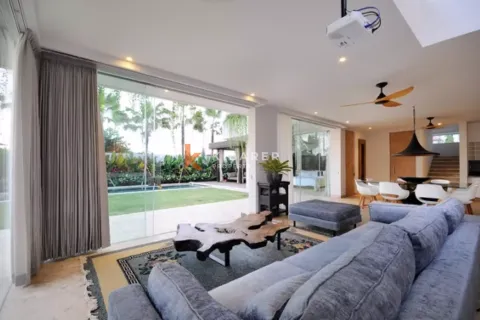 Vila 5 kamar tidur di Tumbak Bayuh, Mengwi, Badung, Bali (17059) 11