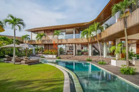 5 bedrooms Villa in Tumbak Bayuh, Mengwi, Badung, Bali (17278)