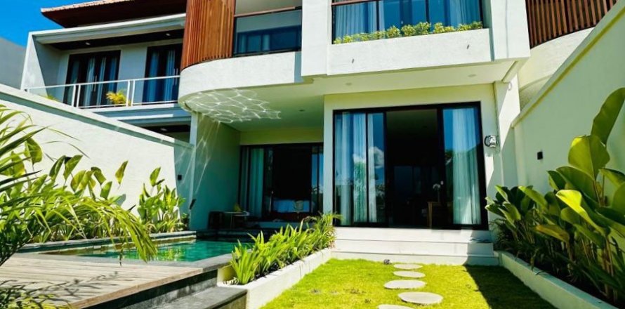 3 bedrooms Villa in Ungasan, Badung, Bali (8889)