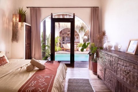Vila 3 kamar tidur di Kerobokan, Badung, Bali (9759) 12