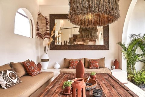 Vila 3 kamar tidur di Kerobokan, Badung, Bali (9759) 14