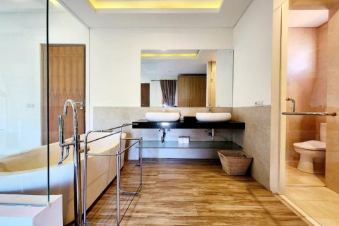 Вилла с 3 спальнями в Кута, Бадунг, Бали (8899) 7
