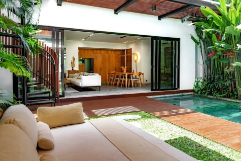 Vila 4 kamar tidur di Canggu, Badung, Bali (9882)