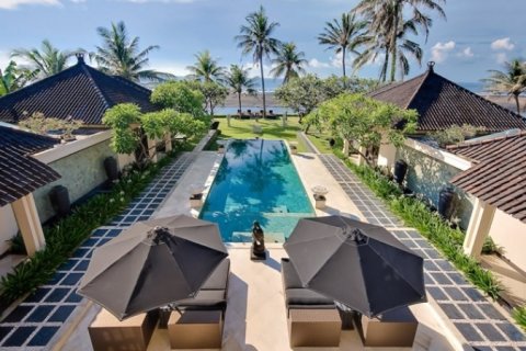 Vila 6 kamar tidur di Ketewel, Sukawati, Gianyar, Bali (1275)