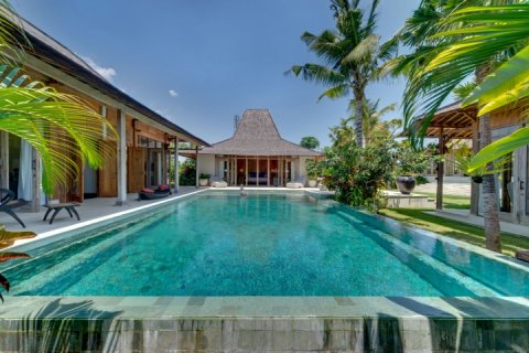Vila 5 kamar tidur di Canggu, Badung, Bali (1273)