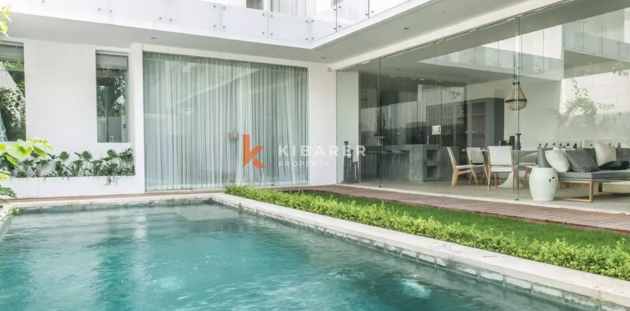 3 bedrooms Villa in Tibubeneng, Badung, Bali (13150)