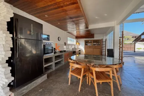 Vila 4 kamar tidur di Canggu, Badung, Bali (13152) 7