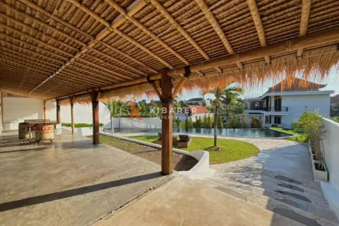 Vila 4 kamar tidur di Canggu, Badung, Bali (13152) 9