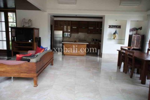 Vila 3 kamar tidur di Jimbaran, Badung, Bali (978)