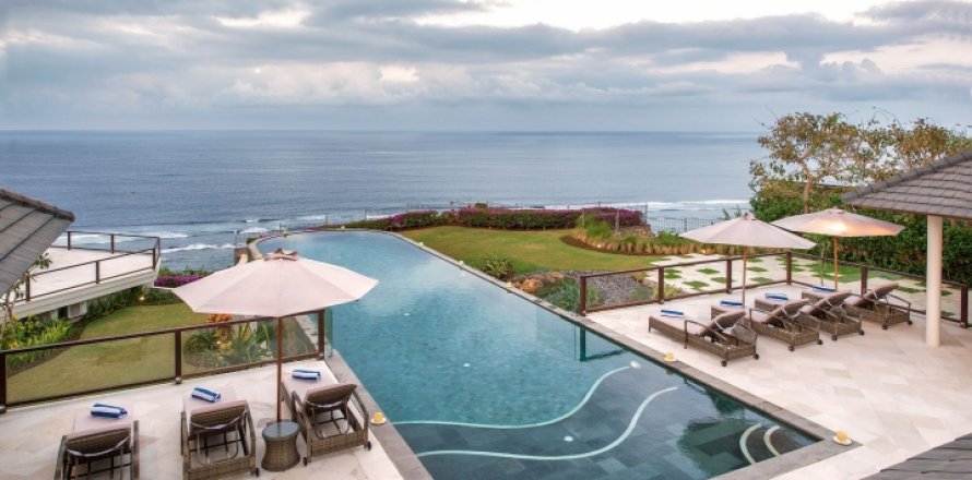 5 bedrooms Villa in South Kuta, Badung, Bali (1168)