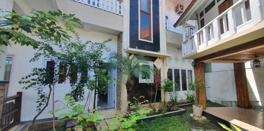 3 bedrooms Villa in Tibubeneng, Badung, Bali (12211)
