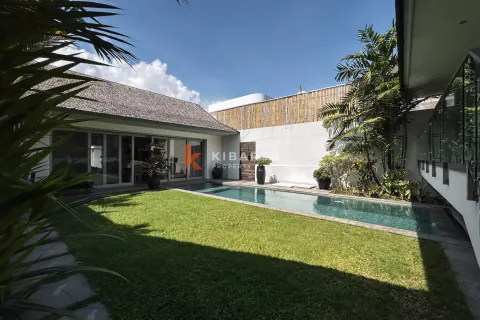 Vila 3 kamar tidur di Tibubeneng, Badung, Bali (12449)