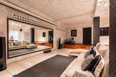 Вилла с 6 спальнями в Нуса Дуа, Бадунг, Бали (805) 22