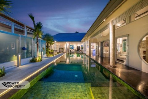 4 bedrooms Villa in South Denpasar, Denpasar, Bali (9216) 7