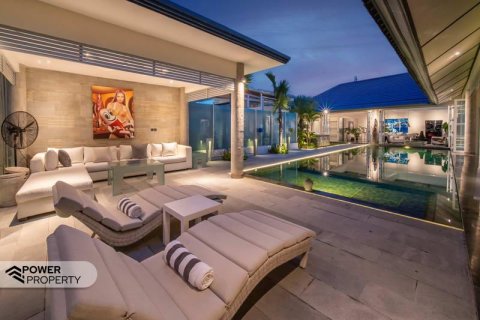 4 bedrooms Villa in South Denpasar, Denpasar, Bali (9216) 6