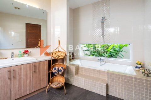 Vila 3 kamar tidur di Seminyak, Badung, Bali (13674) 14