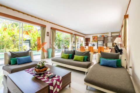 Vila 3 kamar tidur di Seminyak, Badung, Bali (13674) 5