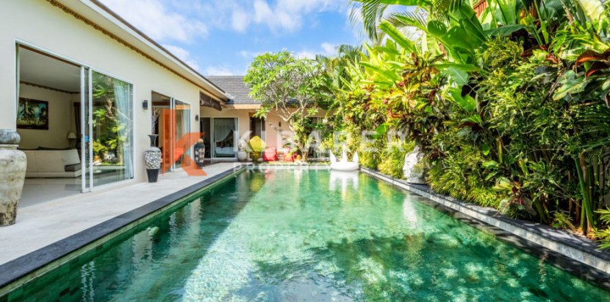 Vila 3 kamar tidur di Seminyak, Badung, Bali (13674)