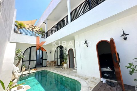 Vila 3 kamar tidur di Kerobokan, Badung, Bali (13305)