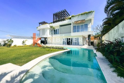Vila 5 kamar tidur di Cemagi, Mengwi, Badung, Bali (13309)
