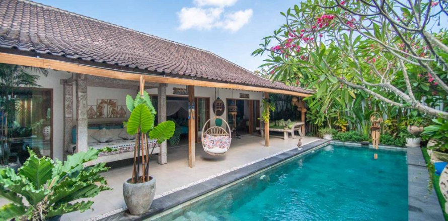 3 bedrooms Villa in Tumbak Bayuh, Mengwi, Badung, Bali (11526)