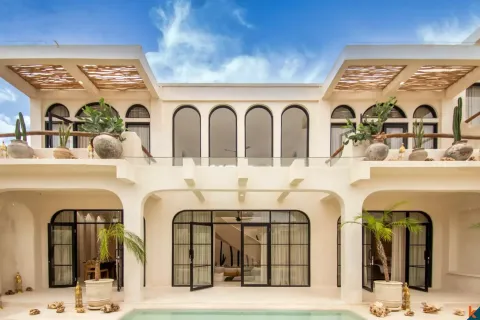 Vila 3 kamar tidur di Kuta Selatan, Badung, Bali (11522)