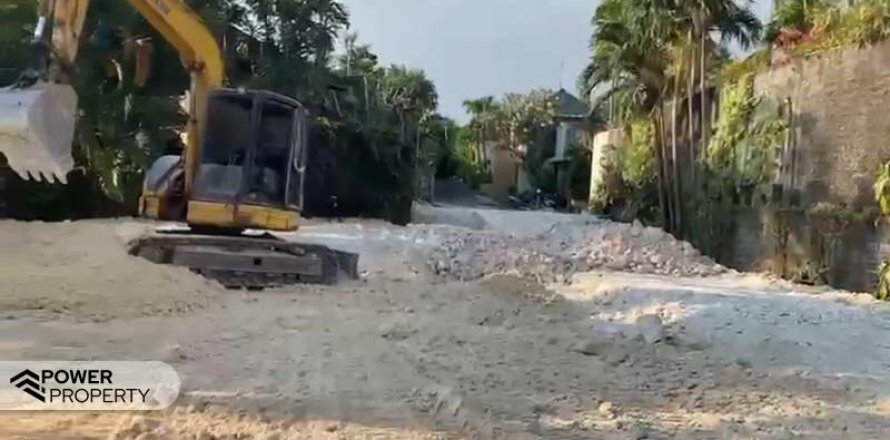974m2 Land in Seminyak, Badung, Bali (9745)
