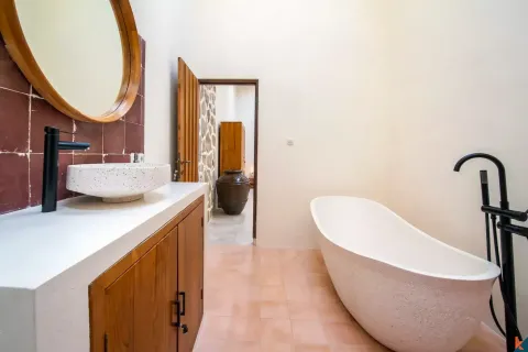 3 bedrooms Villa in Tibubeneng, Badung, Bali (10732) 16