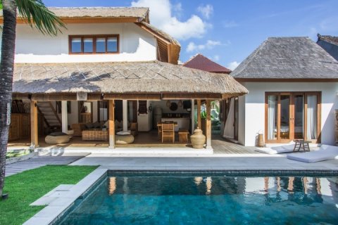 Vila 2 kamar tidur di Seminyak, Badung, Bali (1941)