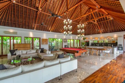 5 bedrooms Villa in Tibubeneng, Badung, Bali (11204) 18