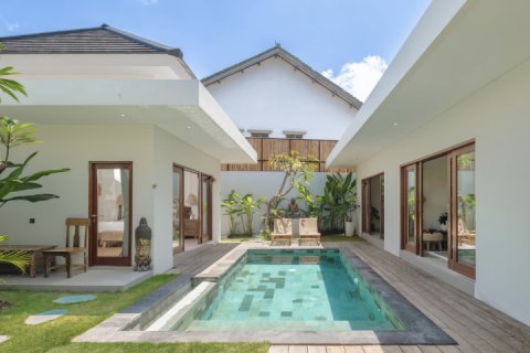 Vila 2 kamar tidur di Seminyak, Badung, Bali (10615)