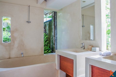 4 bedrooms Villa in Badung, Bali (10816) 6