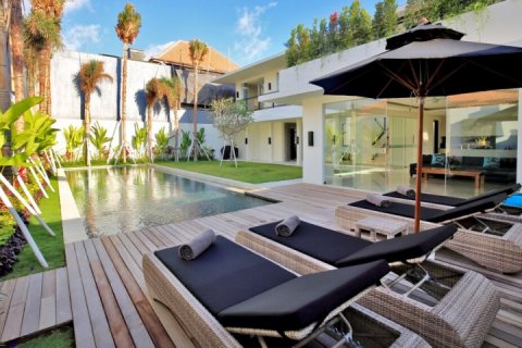 3 bedrooms Villa in Seminyak, Badung, Bali (1552) 2
